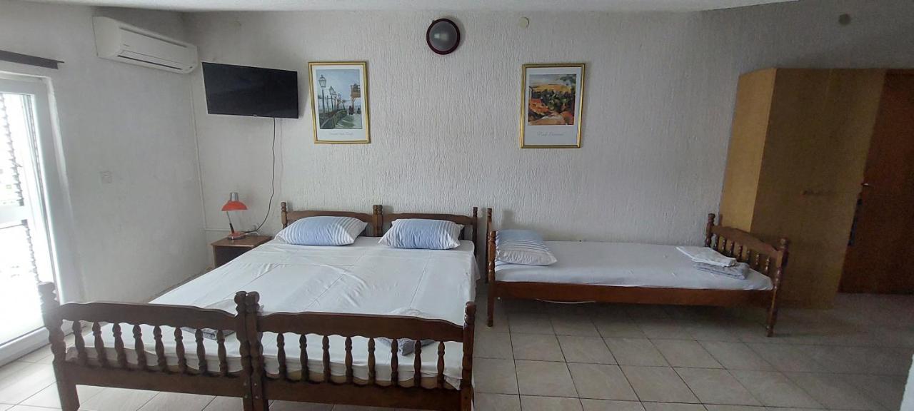 Apartmani Dzapo Srima Exterior photo